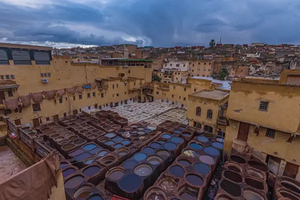 Die Gerberei Chouara in der Medina von Fès
