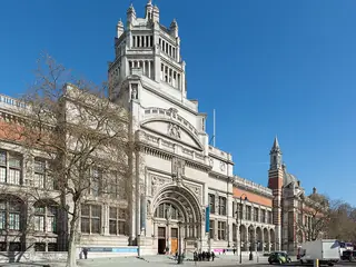 V&A (Victoria and Albert Museum), London