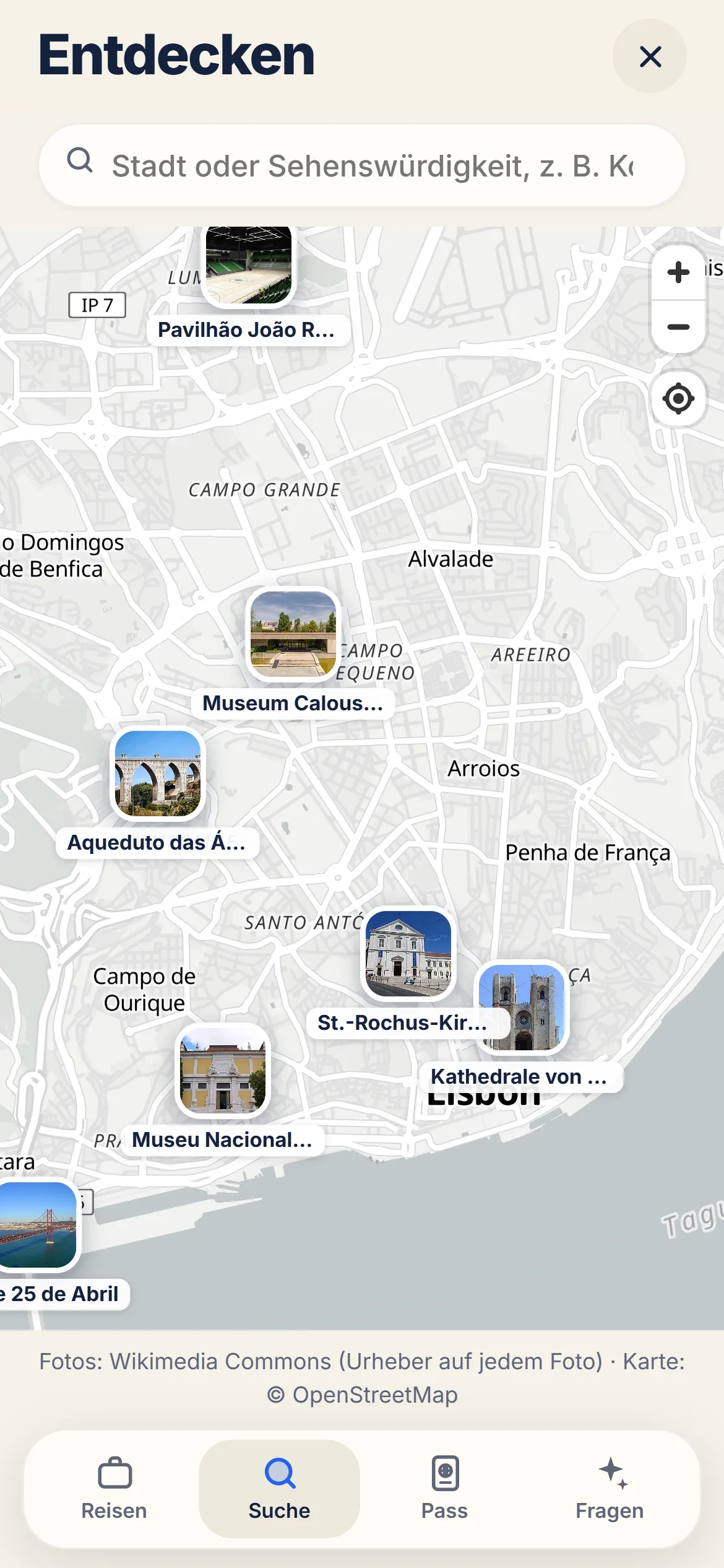 Karte von Lissabon mit Fotos von Sehenswürdigkeiten wie der Kathedrale, dem Aquädukt und der Ponte 25 de Abril
